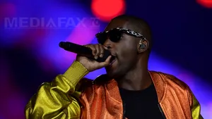 Rapperul britanic Tinie Tempah concertează, joi, într-un club din Bucureşti - VIDEO