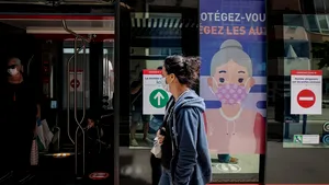 LEGEA JUNGLEI într-o ţară din UE. Şofer de autobuz, ucis de pasagerii cărora le-a cerut să poarte mască