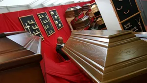 Doar firmele de pompe funebre nu sunt afectate de criza economică
