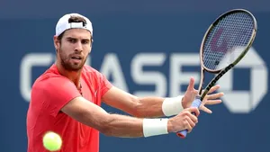 Karen Khachanov câştigă la Zhuhai primul său titlu din 2018 încoace