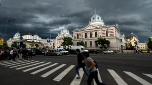 Cod GALBEN de vânt puternic în 15 judeţe din ţară
