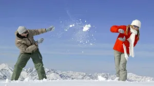 Valentine’s Day: Cât îi costă romantismul pe românii care petrec Ziua Îndrăgostiţilor în staţiunile din România