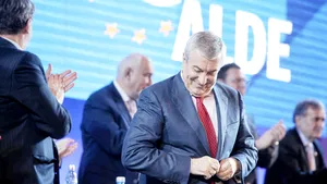 Încă un parlamentar PNL trece la ALDE. Tăriceanu: PNL a devenit partidul sistemului şi binomului