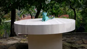 „Masa Amintirilor” şi capsula timpului cu 100 de scrisori, pusă la păstrare pentru a fi găsită în curtea Bojdeucii lui Creangă