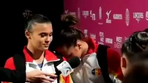 Echipa feminină de gimnastică a României - locul 8, după primele şase subdiviziuni la Campionatul Mondial. Larisa Iordache nu s-a putut opri din plâns la interviurile oficiale - FOTO