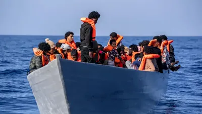EXTERNE Cel puțin 13 tunisieni sunt dați dispăruți după ce o barcă de migranți s-a scufundat în largul Tunisiei