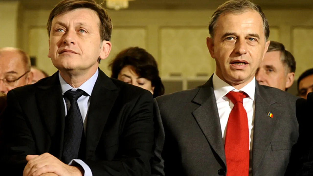 Mircea Geoană şi Crin Antonescu au semnat acordul de colaborare PSD-PNL