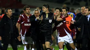 Rapidul poate pierde cu 0-3 şi risca păna la 10 etape de suspendare