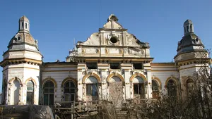 Festival care să atragă atenţia asupra degradării cazinoului, peste o săptămână la Vatra Dornei - VIDEO, FOTO