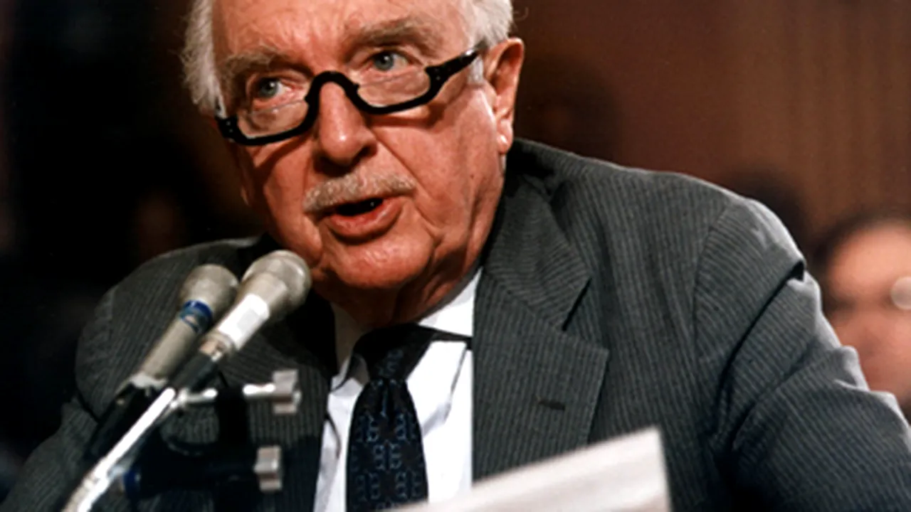 Jurnalistul Walter Cronkite, pionier al televiziunii americane, a murit