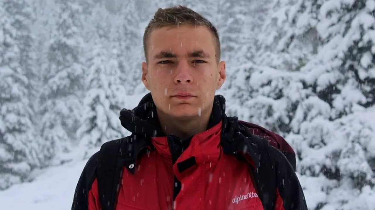 Povestea tragică a tânărului mort la 18 ani în Munţii Făgăraş. Dorinţa sa de majorat - cucerirea celui mai înalt vârf din România -  i-a adus sfârşitul