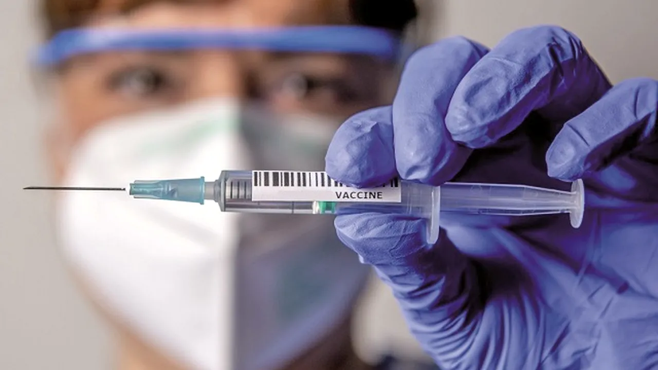 Vaccinarea anti-COVID în România. Peste 110.000 de români s-au vaccinat în ultimele 24 de ore 