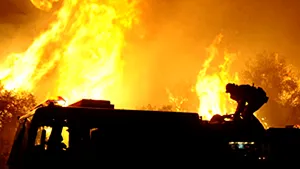 California: Peste 1.000 de persoane, evacuate din cauza unui incendiu de pădure