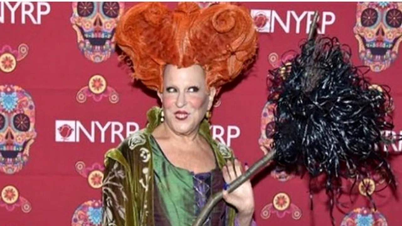 Halloween la Hollywood: Katy Perry s-a 