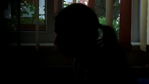 Mărturie CUTREMURĂTOARE a soţiei bărbatului arestat după ce şi-a agresat sexual cei 7 copii/ VIDEO