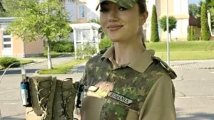 Inovație practică: Bocanci „inteligenți” inventați de o elevă a Școlii Militare Sibiu