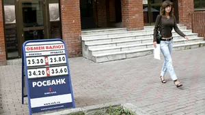 Una din cinci bănci din Rusia ar putea dispărea în urma crizei financiare