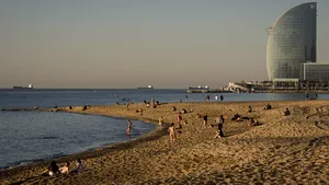 Spania se pregăteşte pentru deschiderea sezonului estival. Pentru ce perioadă pot face rezervări turiştii străini 