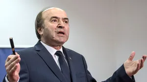 Ministerul Justiţiei propune eliminarea lui Tudorel Toader din funcţia de membru al Comisiei de la Veneţia