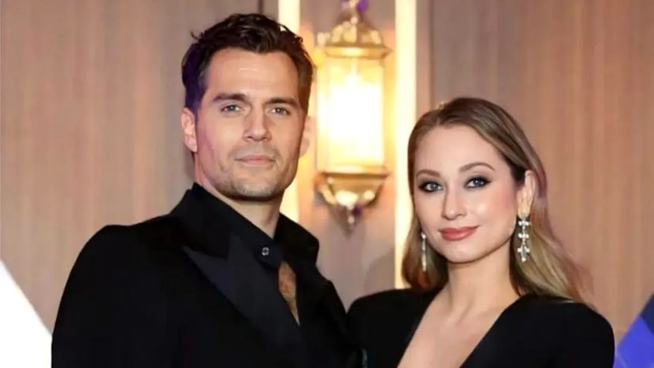 Actorul Henry Cavill a devenit tată