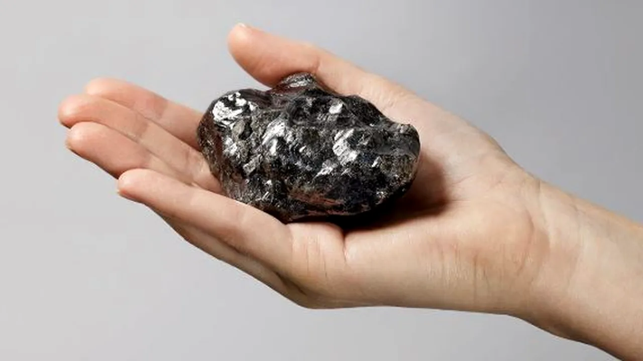 Al doilea cel mai mare diamant din lume, achiziţionat de casa Louis Vuitton: „Sewelo” va fi transformat într-o colecţie de bijuterii