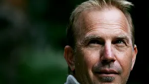 Kevin Costner a fost transportat la spital