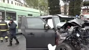 Maşină izbită de tramvai şi accident violent pentru Ciro Immobile, atacantul lui Lazio, la Roma