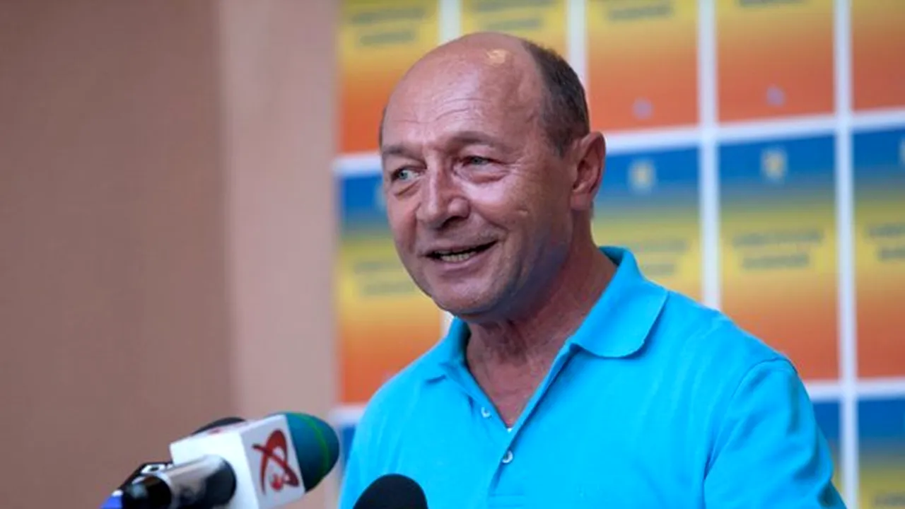 Băsescu: Le cer lui Antonescu şi Ponta să îşi asume responsabilitatea pentru răul făcut României
