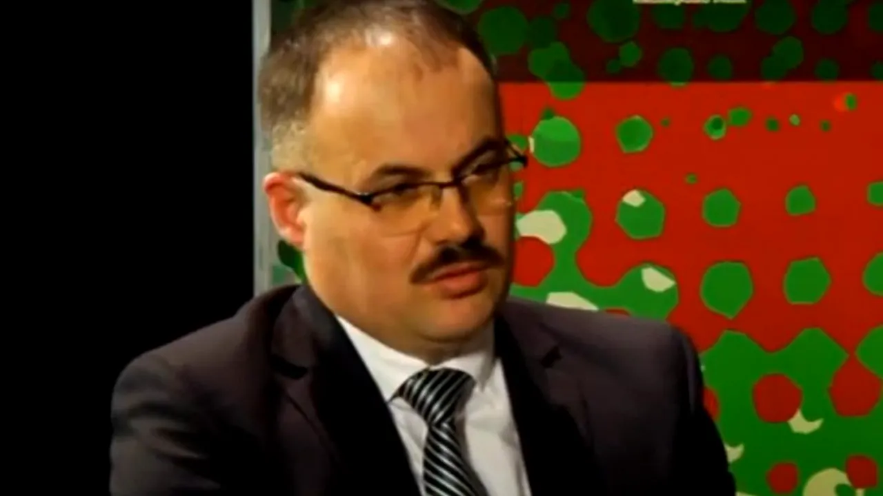 Fabian Gyula, beneficiarul unei pensii speciale de peste 10.000 de lei, luat la întrebări din coaliţia de guvernare, înainte de votul pentru Avocatul Poporului