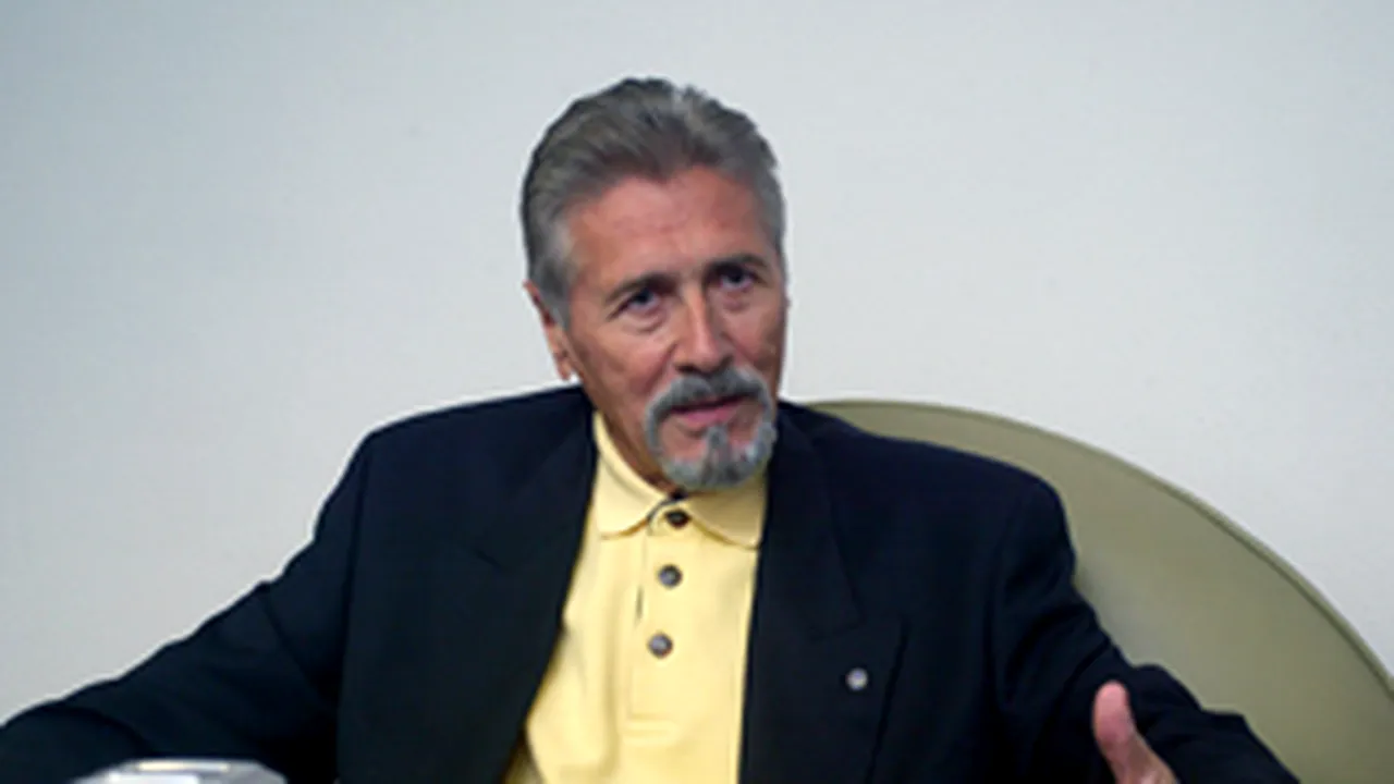 Emil Constantinescu: Reţelele SRI şi SIE au trecut de la PSD la PD