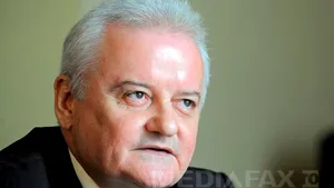 Irinel Columbeanu candidează la Primăria Capitalei. El promite căldură gratuită şi medicamente ieftine