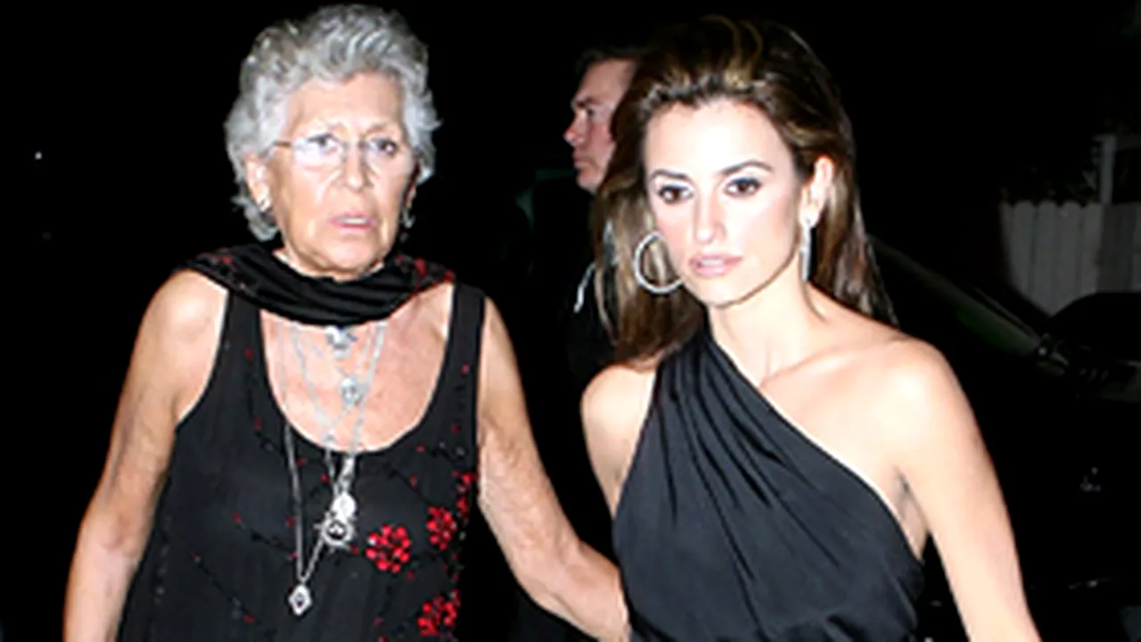 Penelope Cruz a petrecut cu mama lui Javier Bardem, după gala Oscar