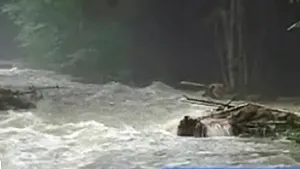 Turişti blocaţi la Cabana Negoiu, recuperaţi cu elicopterul - VIDEO