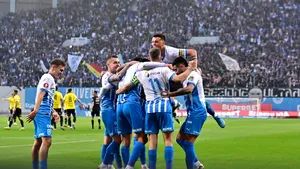 Superliga de fotbal mizează pe construcția răbdătoare, nu pe jocul direct, potrivit unui raport FRF