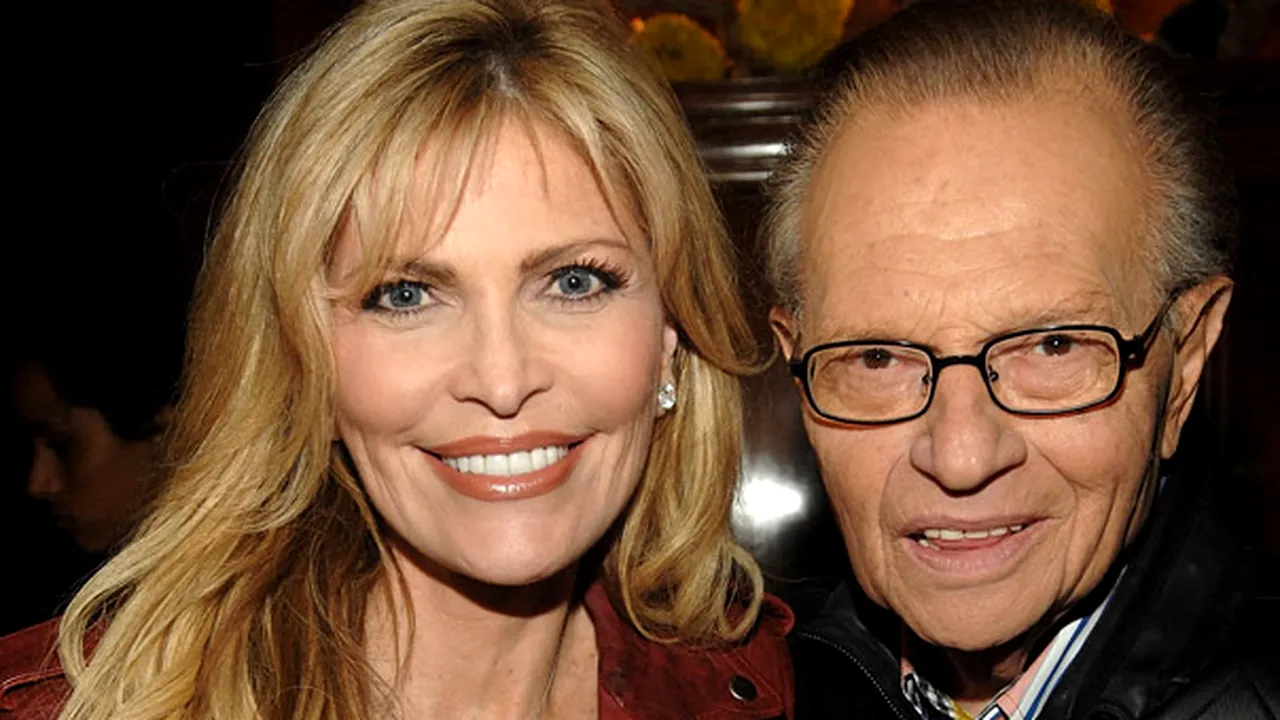 Larry King şi cea de-a şaptea lui soţie renunţă la divorţ