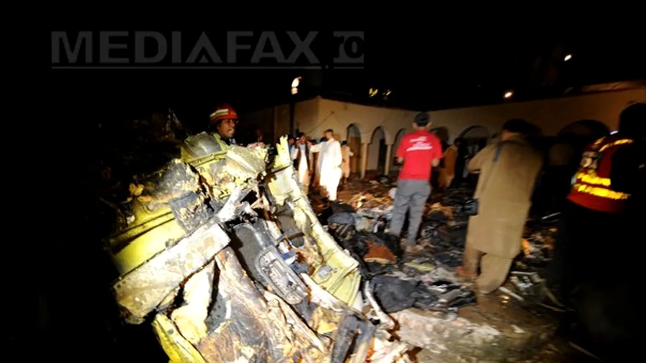 ACCIDENT AVIATIC ÎN PAKISTAN: Un avion cu 130 de persoane la bord s-a prăbuşit în apropiere de Islamabad - VIDEO, FOTO