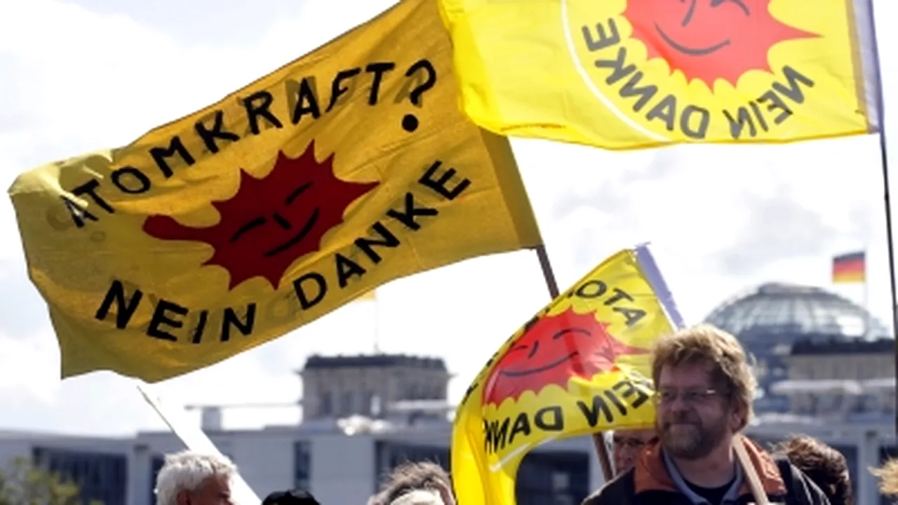 Belin: Circa 50.000 de participanţi la o manifestaţie împotriva energiei nucleare