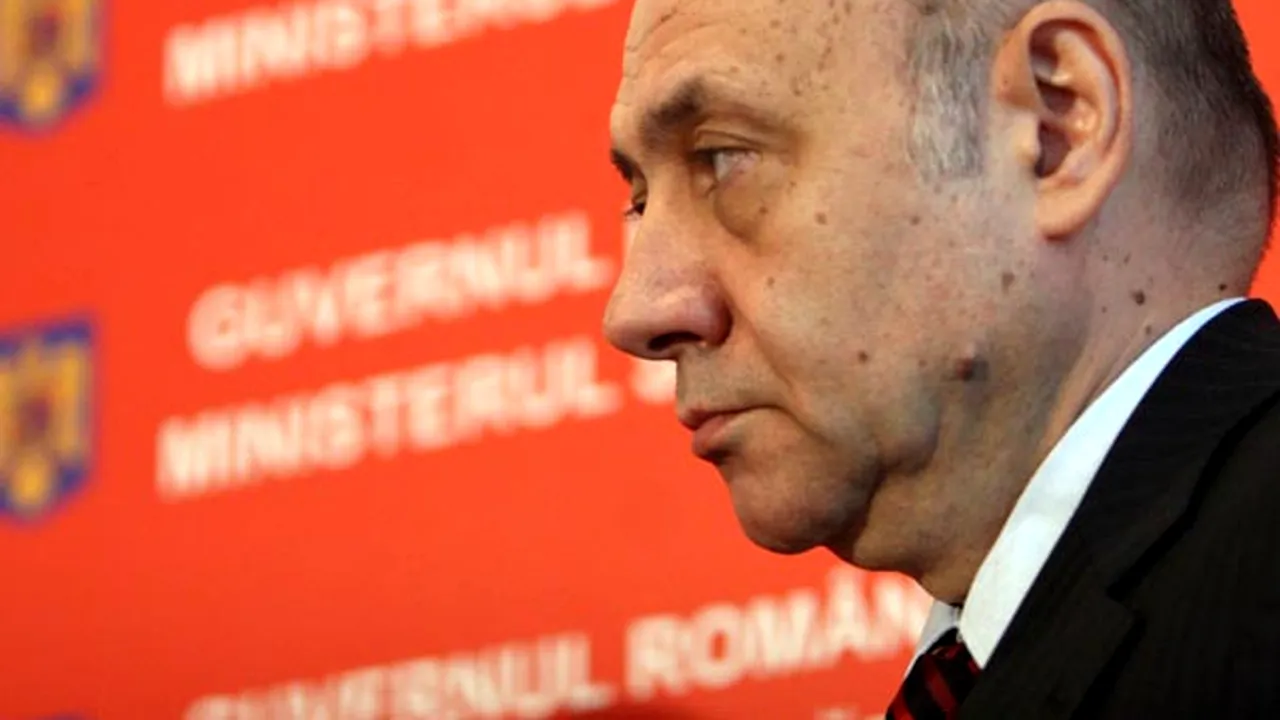 Boc admite că Irinel Popescu a fost demis la CNAS din raţiuni politice