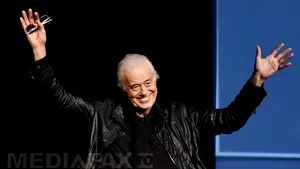 Jimmy Page, chitaristul trupei Led Zeppelin, are o iubită cu 46 de ani mai tânără decât el