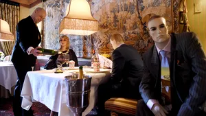 GALERIE FOTO Idei creative: Lecţii de distanţare fizică, dar nu şi socială