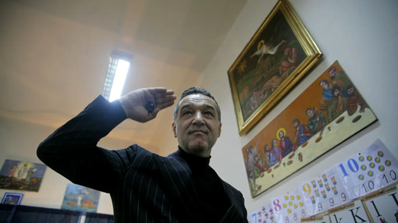 Becali: Am votat să scăpăm ţara de diavoli - VIDEO