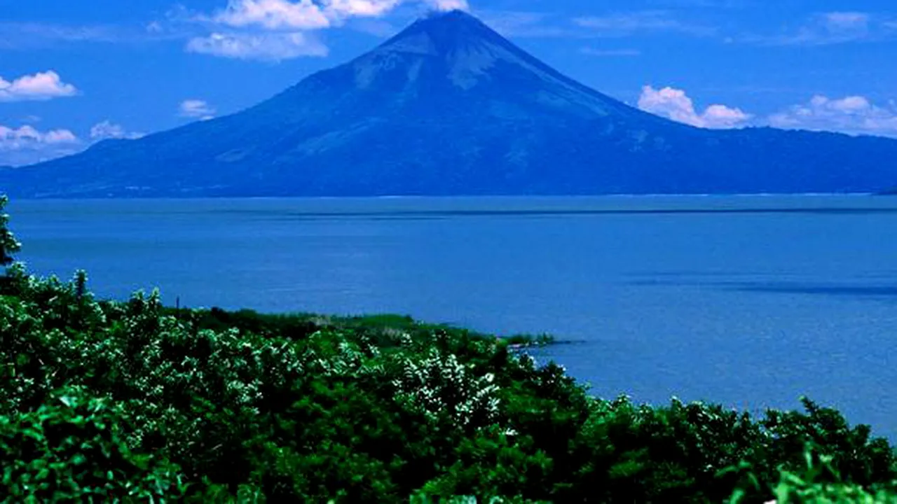 Două cutremure de suprafaţă generează temeri privind o erupţie vulcanică în Islanda