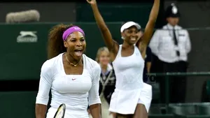 Serena şi Venus Williams au câştigat proba de dublu feminin la Wimbledon