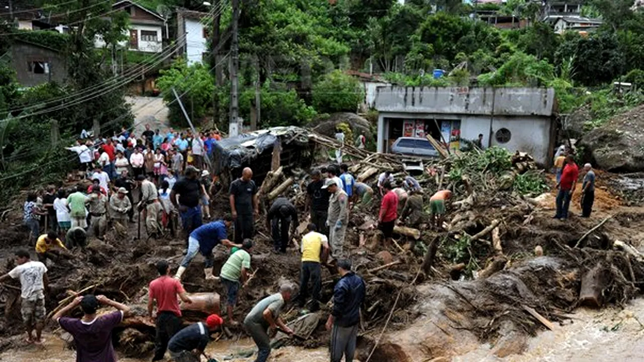 Cel puţin 335 de morţi în Brazilia, din cauza inundaţiilor - FOTO, VIDEO