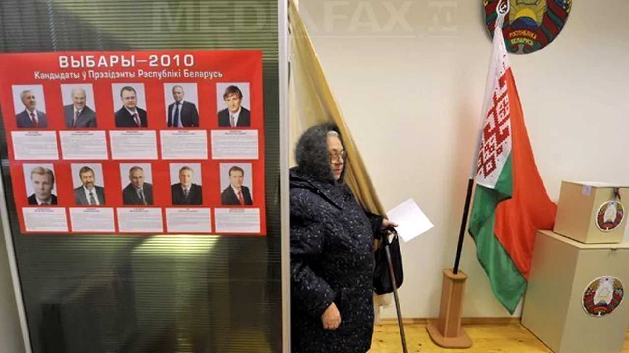 Aleksandr Lukaşenko obţine 72 sută din voturi la alegerile prezidenţiale din Belarus - sondaj