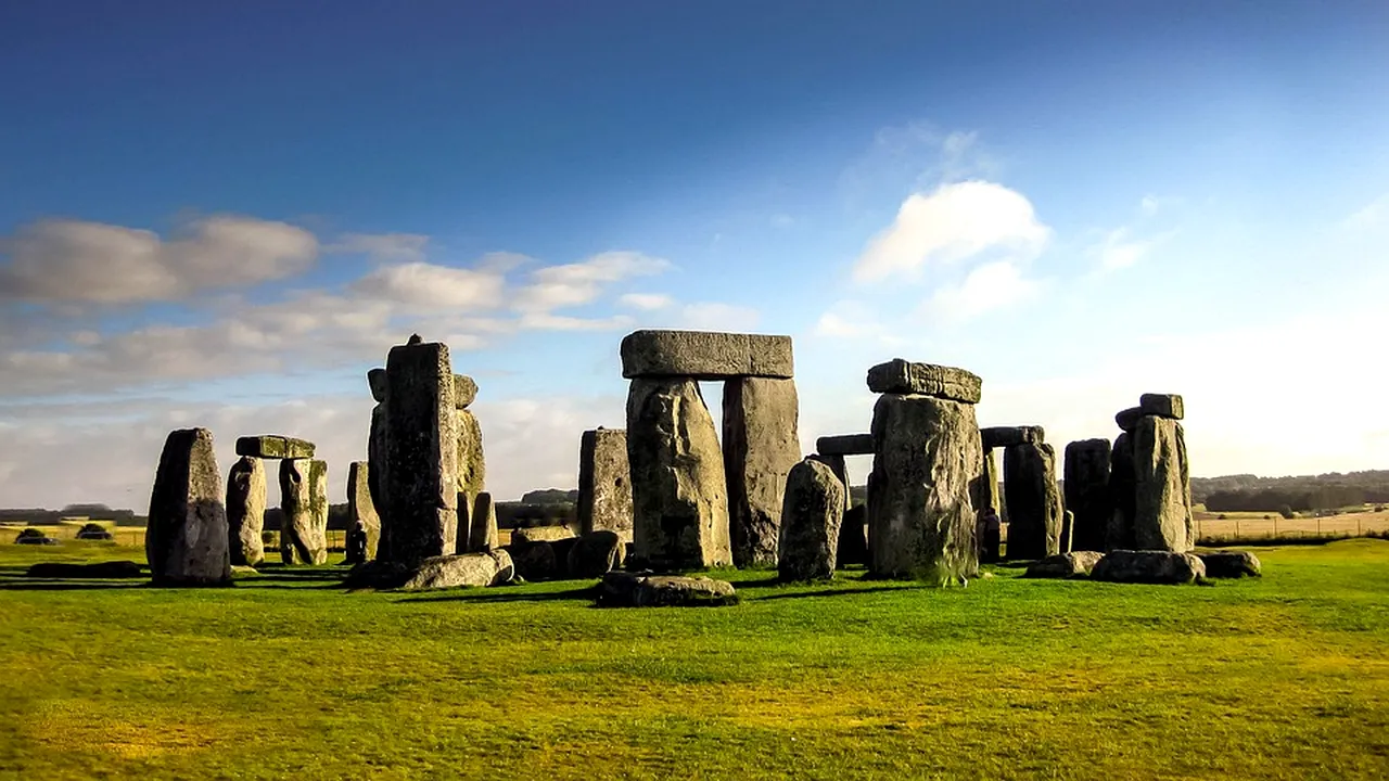 O echipă de cercetători susţine că a elucidat, în sfârşit, misterul structurii Stonehenge şi dezvăluie de unde provin pietrele