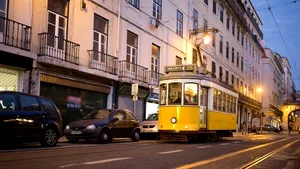 Destinaţia aleasă de români în vacanţe îşi redeschide graniţele. Ţara care îi primeşte pe turişti