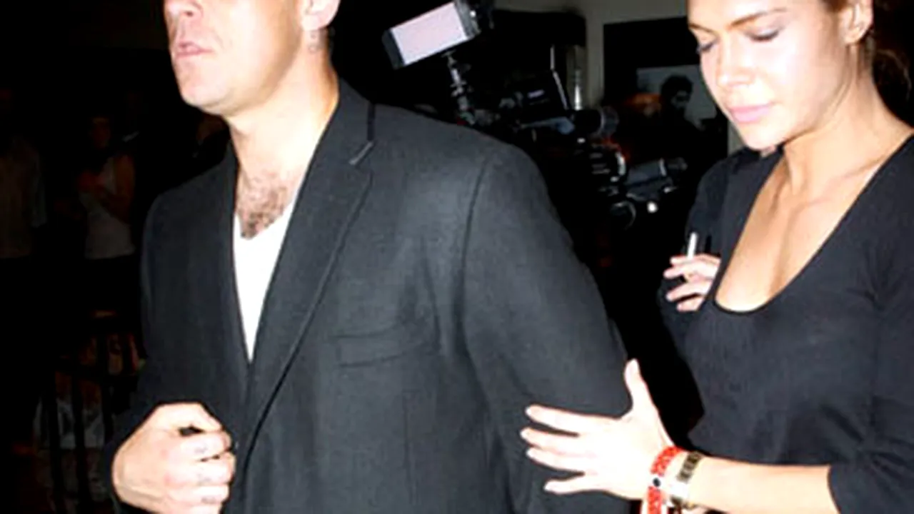 Robbie Williams s-a despărţit de iubita sa