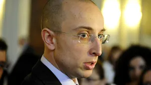 Urban: Dată fiind decizia CC în cazul Cernea, alegerile din Colegiul 19 ar trebui amânate