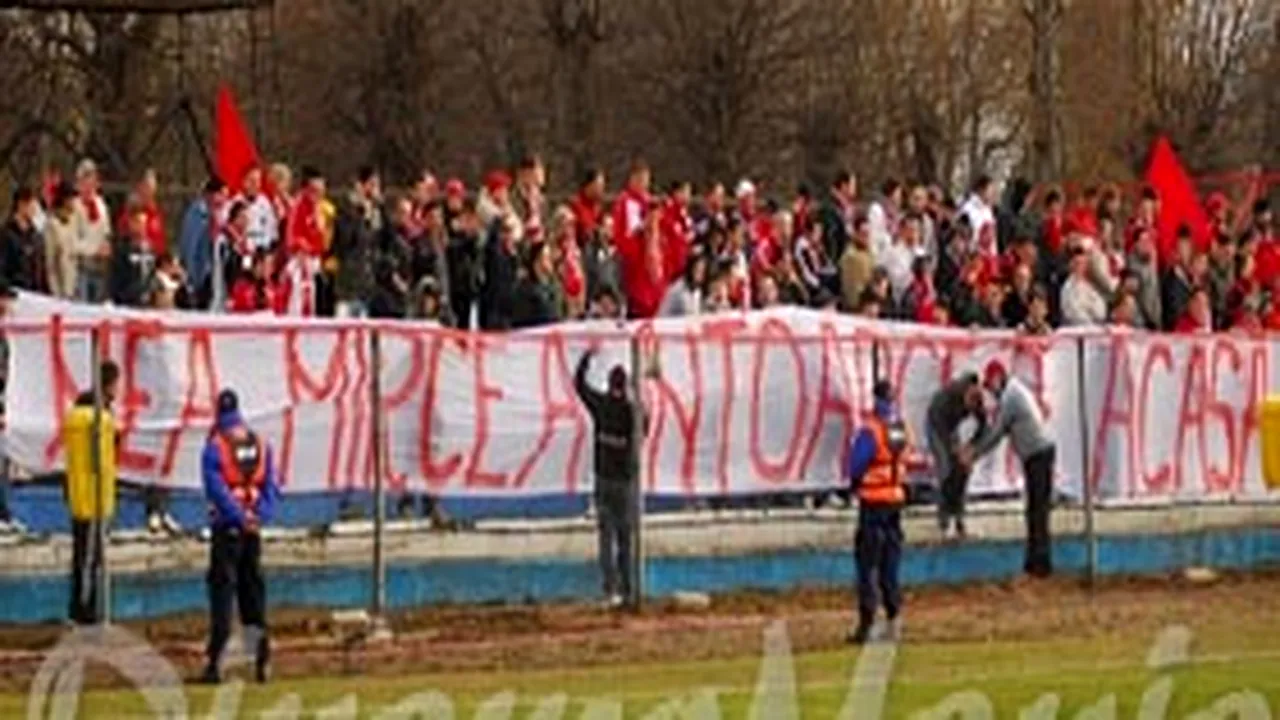 Mai mulţi fani dinamovişti au plecat la Doneţk pentru a se întâlni cu Lucescu